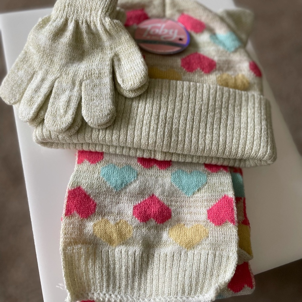 Toby & Me Girls Knit Beanie Hat Gloves Scarf Set Hearts Sparkle Size 2-4 Years